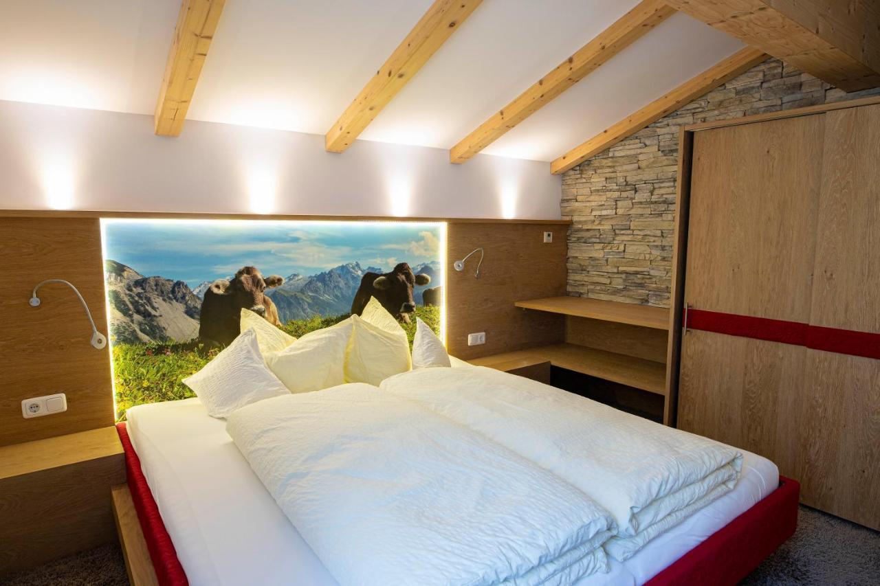 Hotel Lucia Дамульс Экстерьер фото
