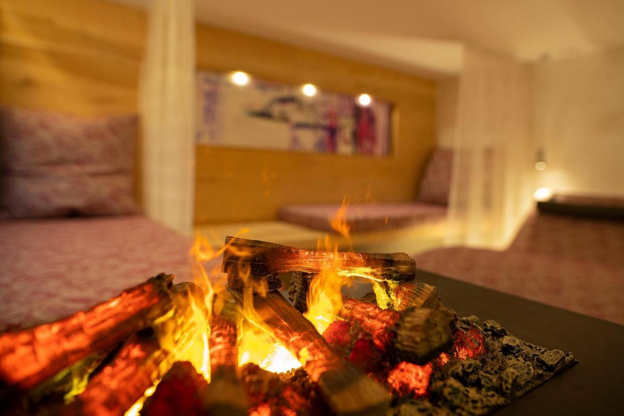 Hotel Lucia Дамульс Экстерьер фото