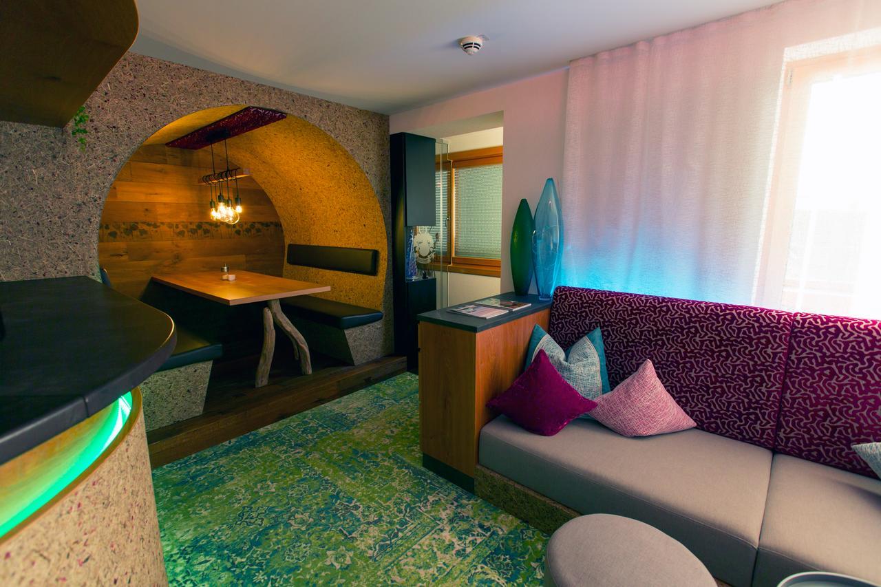 Hotel Lucia Дамульс Экстерьер фото